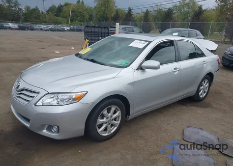 2011 Toyota Camry Le z USA, uszkodzony, nr VIN 4T1BF3EK3BU154938